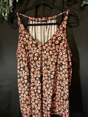 2X First Love Black Floral V-Neck tank top